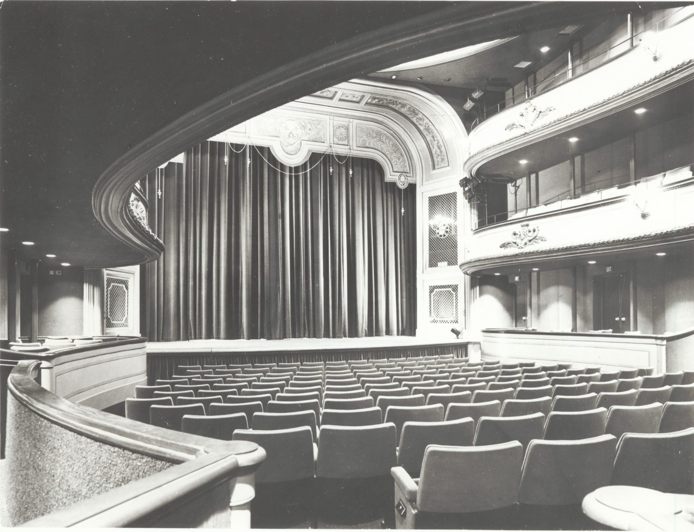 Foto uit 1978 van de theaterzaal Leidse Schouwburg